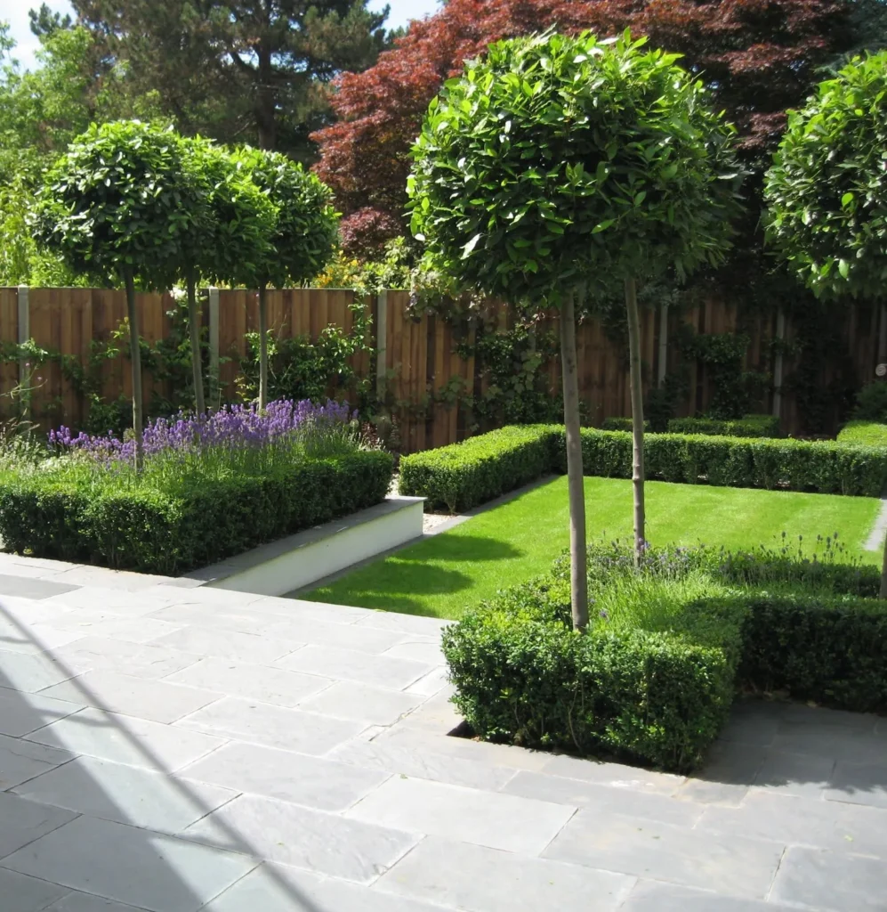 conception-jardin-urbain-souissi-florini "Création de jardin sur mesure à Rabat par Florini - Aménagement paysager professionnel pour particuliers et entreprises dans les quartiers d'Agdal, Hay Riad et Souissi"